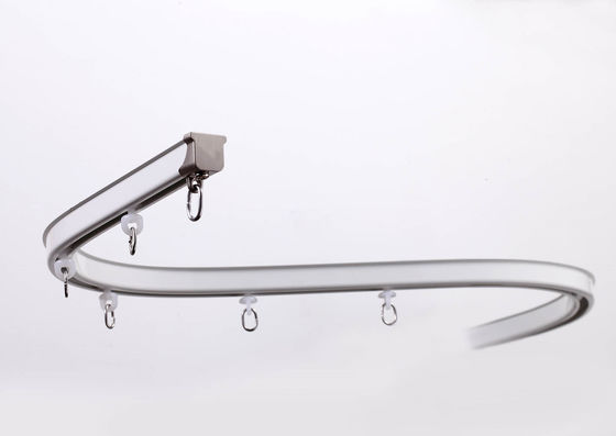Ein guter Preis. 6.7m Längen-Bendable Vorhang-Bahn Im Internet